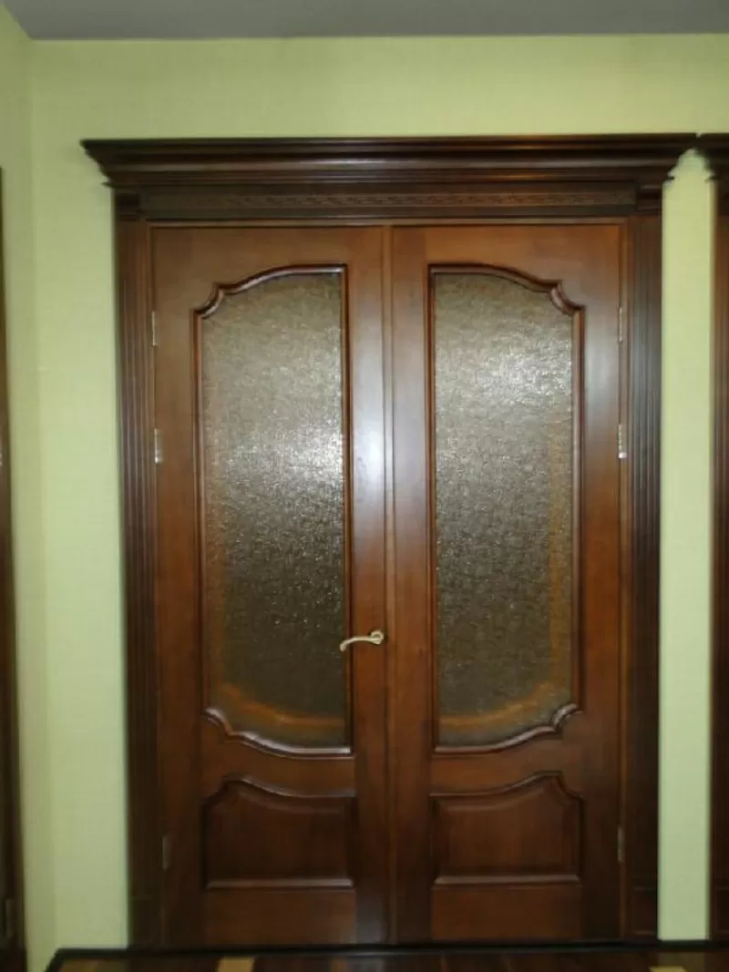 Межкомнатные шпонированные двери,  железные входные двери в г. Шымкент,  www.megaart.kz, т.д. Мега арт