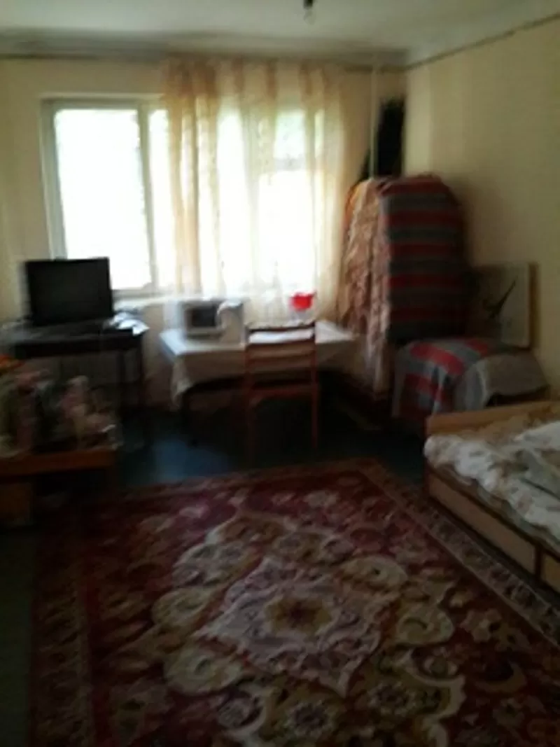 1- Ком квартира   в 11 мкр по ул. Елшибек  батыра  114 А 3